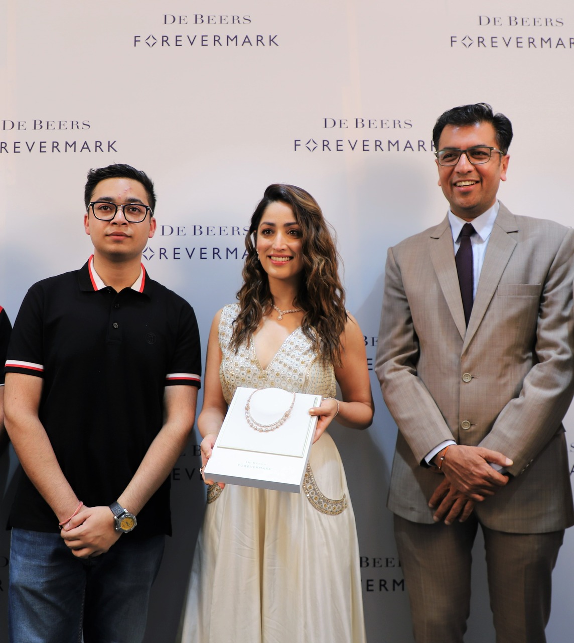 De Beers announces launch of Forevermark Avaanti collection