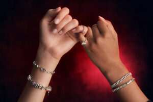 Pandora & Netflix collaborate on jewellery 1 Pandora 3