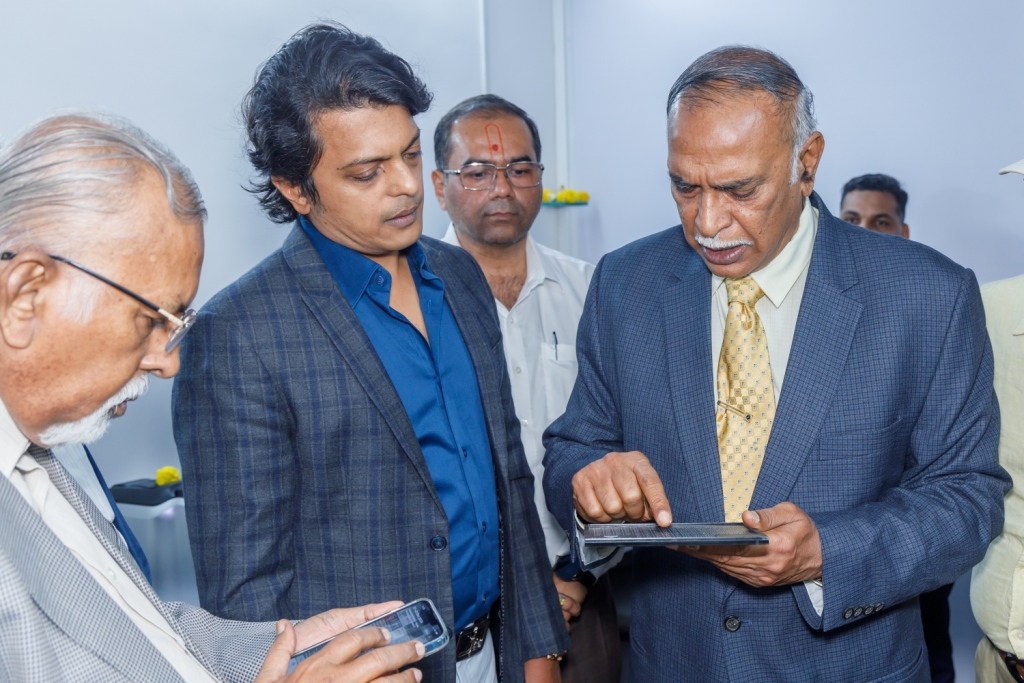 Avr Reddy GII Inaugurates its new branch in Pune on 23rd December 2024 - Heera ...