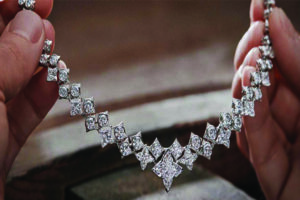 Silver jewel