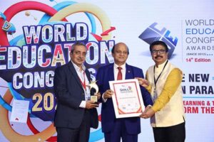 GJSCI receiving Award